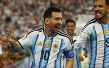 Messi đảo ngược tình thế trong cuộc đua Vua phá lưới World Cup: Bỏ xa Ronaldo, kém một người