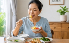 Ăn trái cây buổi sáng tốt không? Chuyên gia chỉ ra 4 nhóm người cần lưu ý