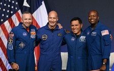 NASA công bố 4 phi hành gia cho sứ mệnh thăm dò mặt trăng