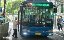 Ngày đầu miễn phí vé xe buýt ở TP.HCM: 'Đỡ tốn gần 50.000 đồng mỗi ngày'