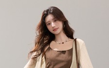 Áo cardigan trở lại mạnh mẽ với phong cách phóng khoáng, thời thượng