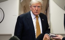 Ông Trump nói 1.000 tên lửa sẽ nhằm vào Iran nếu Tehran ám sát tổng thống Mỹ