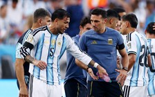 HLV Scaloni thừa nhận Argentina đã quá may mới thắng nổi Thụy Sĩ, cũng nhờ Embolo bị thẻ đỏ