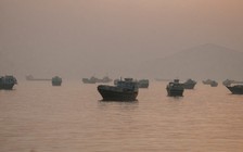 Sau eo biển Hormuz, Iran dọa phong tỏa thêm tuyến hàng hải năng lượng