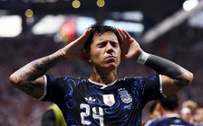 HLV Scaloni rưng rưng: 'Argentina quá phi thường, càng áp lực đá càng hay, tôi biết ơn cầu thủ của mình’