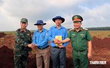 Lực lượng tìm kiếm, quy tập hài cốt liệt sĩ ở xã Minh Đức (Đồng Nai): Phát hiện nhiều di vật