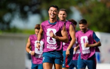 Ronaldo nguy cơ cao phải dự bị trận sống còn đấu Croatia, HLV Martinez tạo cú sốc?