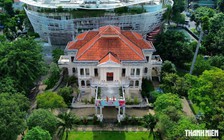 Vì sao loạt biệt thự cổ giữa trung tâm TP.HCM bỏ hoang nhiều năm?