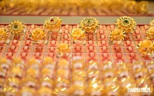Mua đá quý bán lại được không?