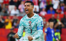 Ronaldo và chuyến 'tàu lượn cảm xúc'