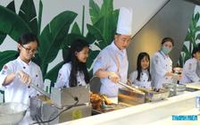 Chi gần 7 triệu đồng cho con học nấu ăn, dù đồ ăn giao tận cửa