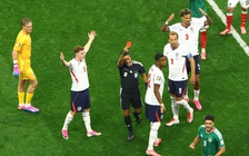 Hạ viện Anh muốn FIFA 'tha' Quansah như Balogun, FA cân nhắc kháng cáo: Có biến lớn?
