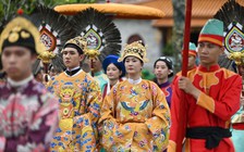 'Bách hoa bộ hành' ở Huế: Từ cuộc diễu hành đến lễ hội áo dài và cổ phục