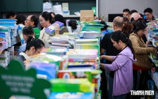 Những câu hỏi đang được quan tâm nhất về sách giáo khoa