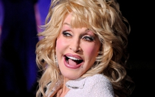 Tổng thống Donald Trump và nước Mỹ tưởng nhớ huyền thoại Dolly Parton