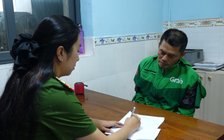 Kẻ dùng súng điện trộm chó ở nhiều xã, phường TP.HCM sa lưới