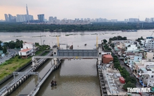 TP.HCM đổi 2 khu đất thanh toán dự án chống ngập do triều cường