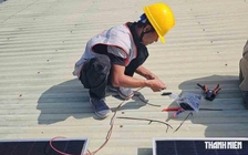Khi 'thợ đụng' kiếm việc bằng một cú chạm