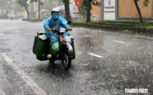 Hôm nay, TP.HCM và Nam bộ đón đợt mưa giông kéo dài
