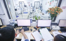 Hai bệnh viện hạng đặc biệt chi thù lao cho bác sĩ nội trú