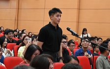 'Nam thần' bác sĩ nội trú chọn ngành ung thư vì điều gì?