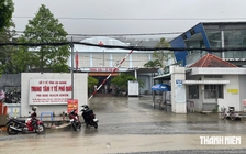 Trượt chân trên tàu cá, ngư dân bị dao đâm thấu ngực