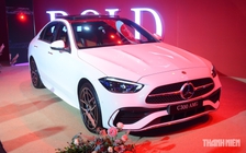 Sedan bán chạy nhất của Mercedes tại Việt Nam bị triệu hồi do lỗi khóa cửa
