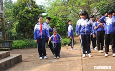 Cô học trò đặc biệt ở Kon Gang