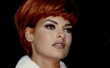 Chồng cũ siêu mẫu Linda Evangelista bị hàng loạt phụ nữ tố xâm hại tình dục