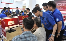 Sau 20 ngày, hơn 200.000 người dân được thanh niên hỗ trợ chuyển đổi số