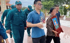 Người cha 97 tuổi, người mẹ 95 tuổi 'gặp' lại con liệt sĩ sau 53 năm