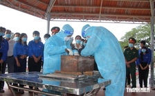 Manh mối tìm danh tính từ dòng chữ trên miếng kim loại trong mộ liệt sĩ