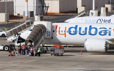 Israel nói phi công flydubai tấn công đồng nghiệp, tính lao máy bay xuống đất