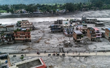 Việt Nam viện trợ 300.000 USD cho Nepal