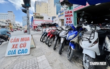 Mua xe cũ chỉ có cà vẹt, vì sao phải chờ 30 ngày mới được sang tên?