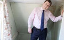 Bán đấu giá căn nhà nhỏ nhất nước Anh