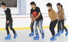 Trượt băng giữa lòng Hà Nội