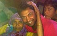 Tìm lại mẹ sau 25 năm lưu lạc nhờ Google Map