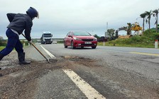 Quốc lộ 1A qua Hà Tĩnh lại bong tróc nham nhở