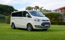 Đại lý chạy đua xả hàng tồn, giá bán Ford Tourneo giảm 100 triệu đồng