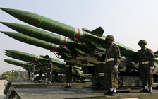 Quân đội Myanmar duyệt binh, bà Aung San Suu Kyi vắng mặt