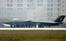 Trung Quốc bác tin đang sử dụng máy bay tàng hình J-20