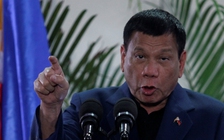 Hillary Clinton và Donald Trump, Tổng thống Duterte chọn ai?