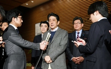 Thủ tướng Nhật nhận lời thăm Mỹ vào tháng 2