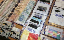 Hồng Kông phá đường dây làm giấy tờ giả cho lao động Việt Nam