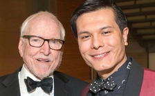 Vinh danh cựu đại sứ đồng tính Mỹ và bạn đời gốc Việt