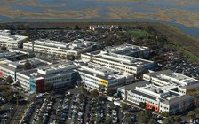 Hai người nghi bị nhiễm chất độc sarin tại trụ sở của Facebook