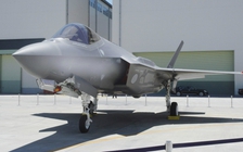 Chiến đấu cơ F-35 của Nhật rơi do lỗi con người