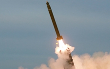 Tổng thống Trump 'rất thất vọng' nếu Triều Tiên tiếp tục phóng tên lửa