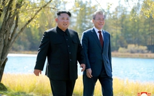 Nhà lãnh đạo Kim Jong-un gửi thư động viên Hàn Quốc chống dịch COVID-19